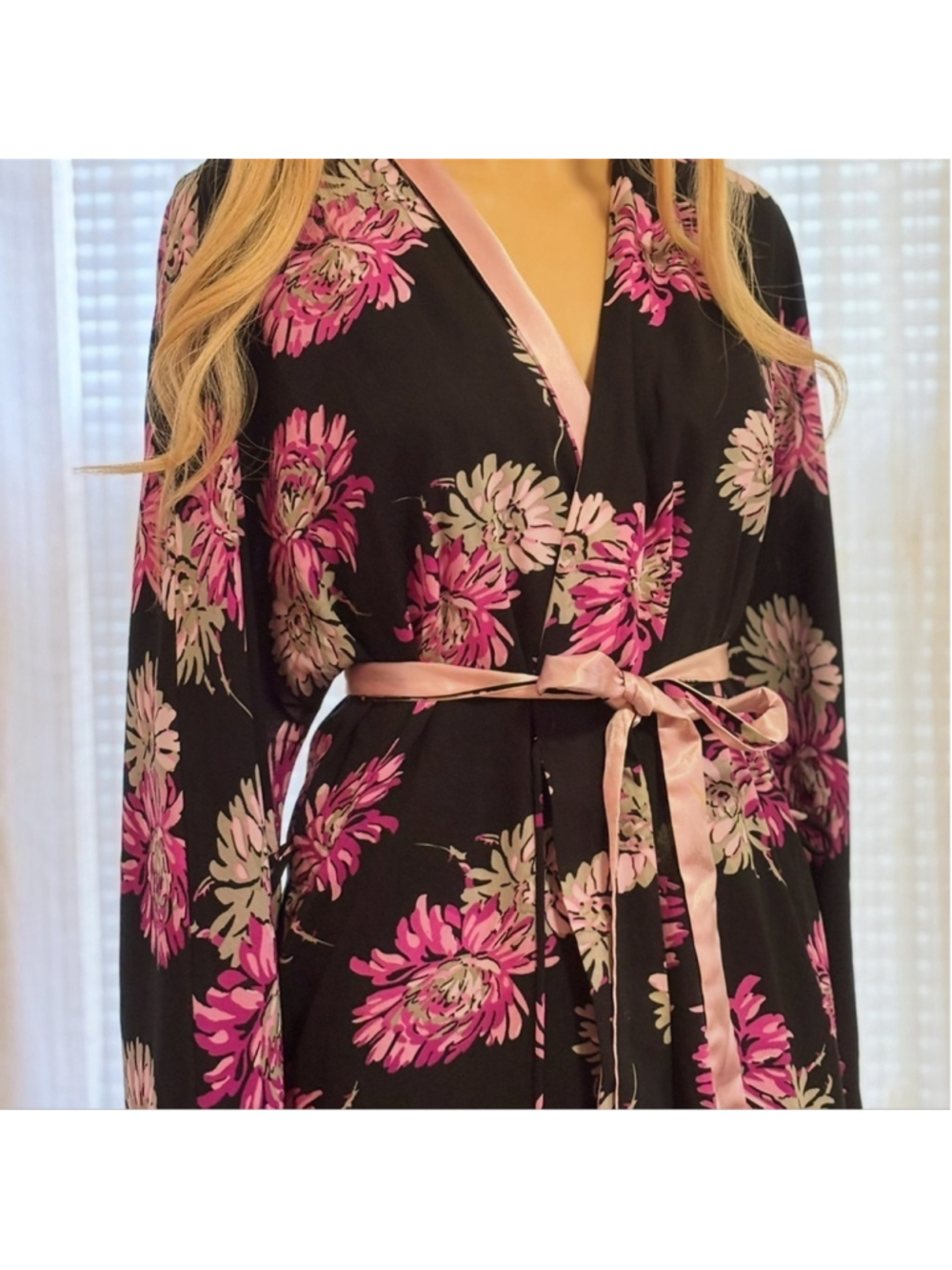 Anne Klein Negligee Set Medium with Chemise and Matching Robe in Great Condition